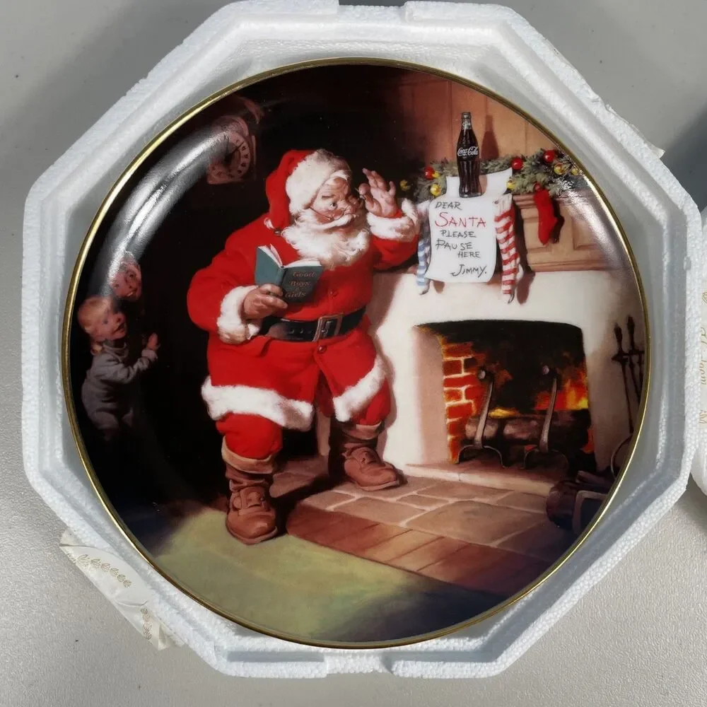 1993 The Franklin Mint “The Pause That Refreshes” Santa Holiday Coca-Cola Plate